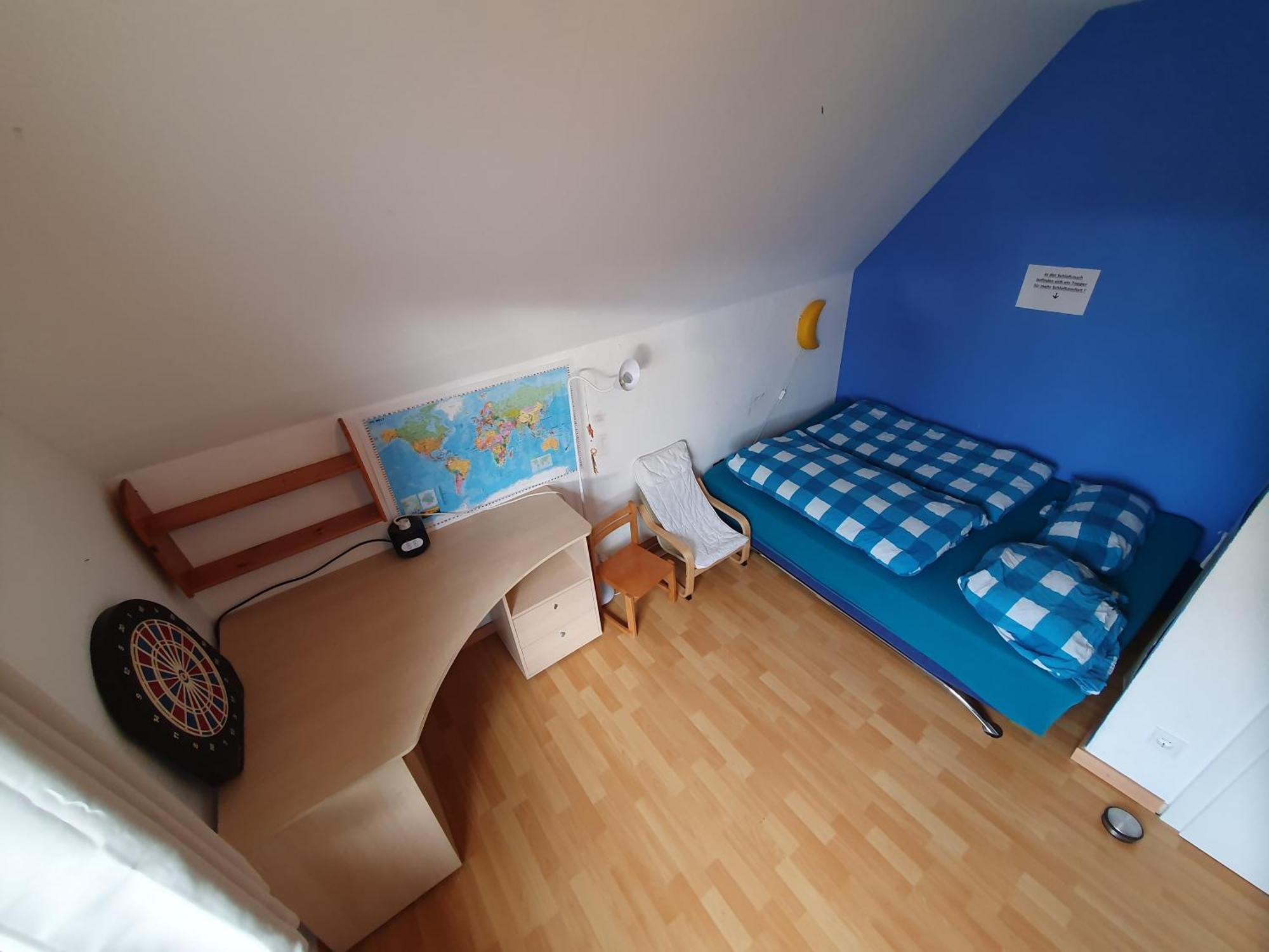 Geraeumiges Ferienhaus In Bad Salzuflen Mit Einfacher Ausstattung, Fuer Geschaeftsreisende, Gruppen Oder Familien Geeignet, 4 Schlafzimmer Экстерьер фото